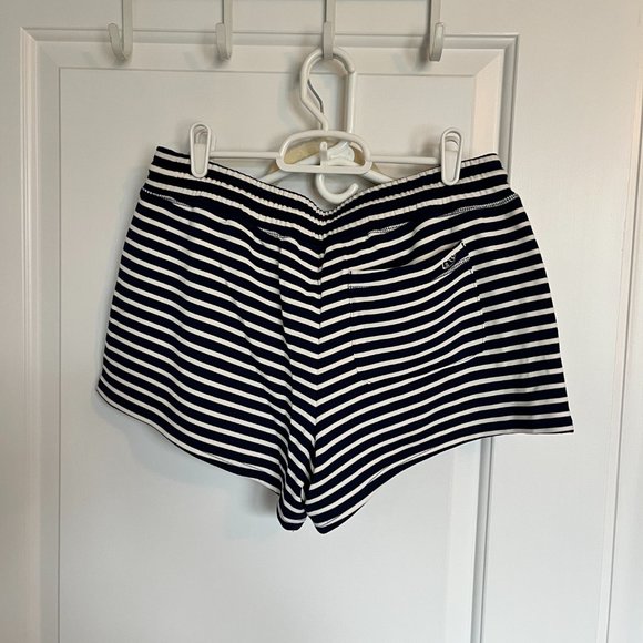 Vineyard Vines Women's Size Small Navy & White Striped Shorts - Previously Worn - Picture 3 of 3